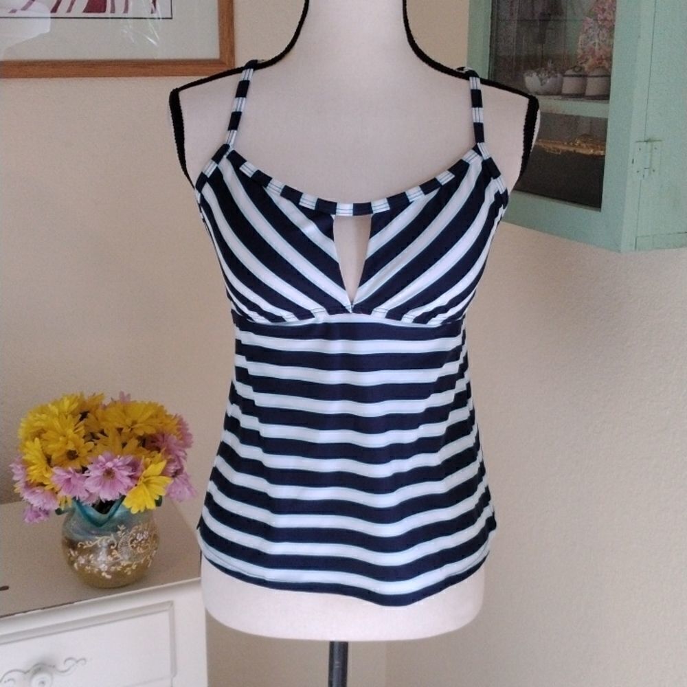 NWT Kona Sol Swim Top